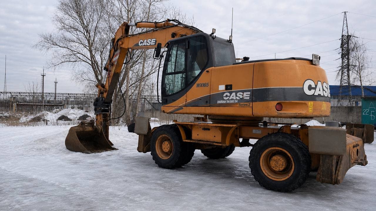Полноповоротный экскаватор CASE-185